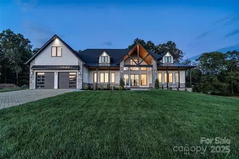 152 Golden Pasture Dr, Fletcher, NC 28732