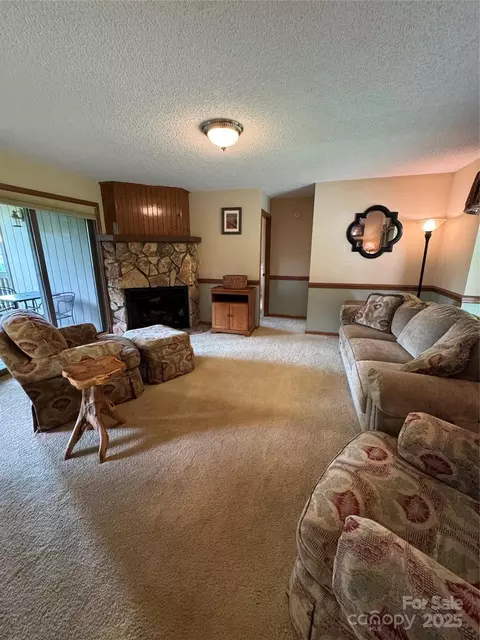 175 Ridgeview 2 Rd #2, Sugar Mountain, NC 28604