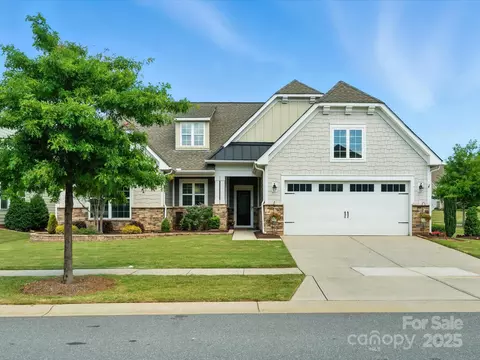 2095 Acadia Falls Ln, Lancaster, SC 29720
