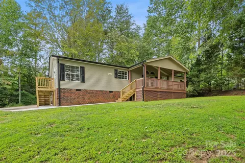 89 Brookwood Dr, Marion, NC 28752
