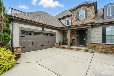 13203 Horned Lark Dr, Charlotte, NC 28278