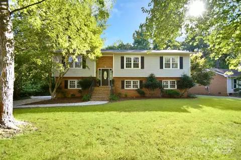 7517 Cornwallis Ln, Charlotte, NC 28270