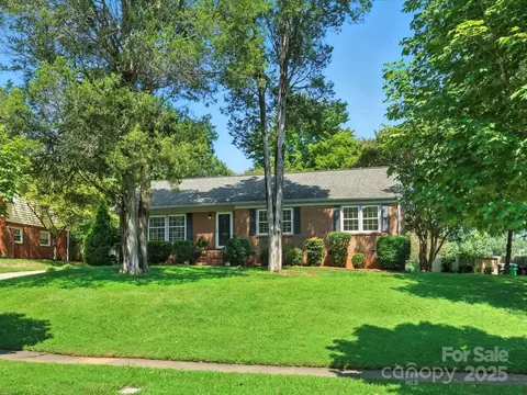 6141 Wheeler Dr, Charlotte, NC 28211