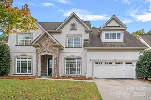 3401 Collaroy Rd, Waxhaw, NC 28173