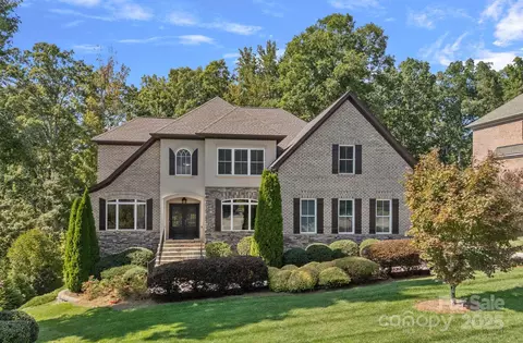 2273 Pine Valley Dr, Denver, NC 28037