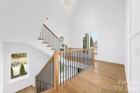 Entry Way - 216 Walnut St, Davidson, NC 28036 photo 7 of 9