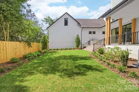 Exterior - 216 Walnut St, Davidson, NC 28036 photo 3 of 4