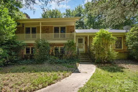 1613 Dixon Rd, Gastonia, NC 28054