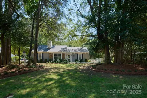 2408 Turnberry Ln, Charlotte, NC 28210
