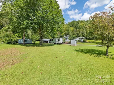 6587 Skyland Dr, Sylva, NC 28779 photo 3