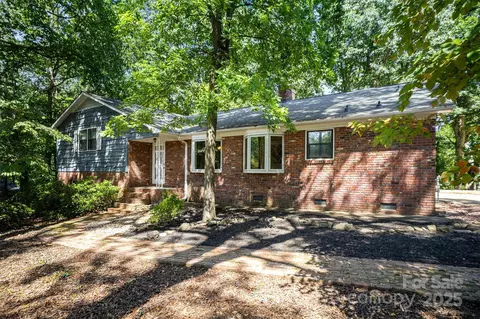 531 Whittington Pl, Statesville, NC 28677