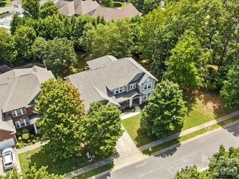 2317 Riverbank Rd, Waxhaw, NC 28173