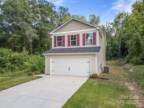 703 E Dunlap St, Lancaster, SC 29720 photo 2
