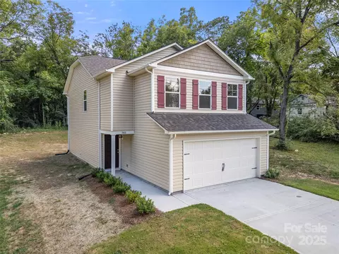 703 E Dunlap St, Lancaster, SC 29720