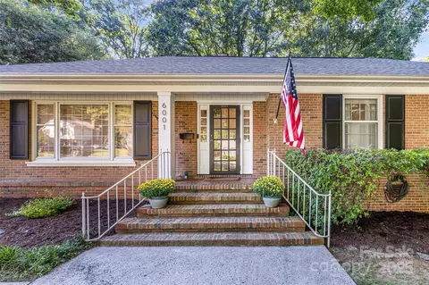 6001 Colchester Pl, Charlotte, NC 28210