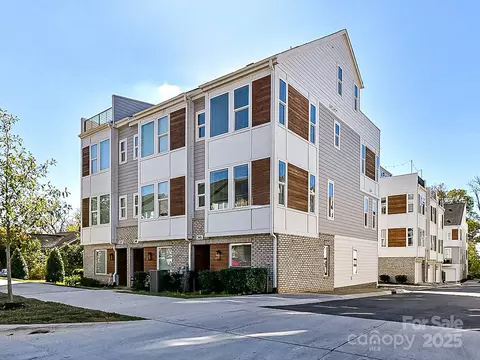 345 E Cama 46 St #46, Charlotte, NC 28217