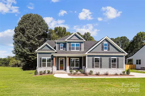 552 Fern Hill Rd, Mooresville, NC 28117