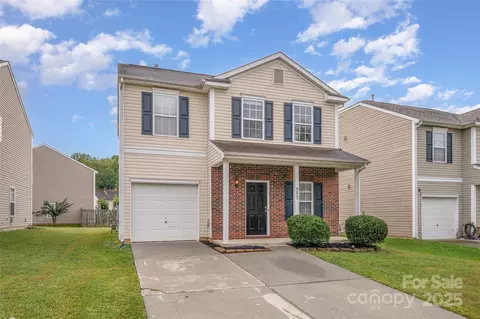 9022 Newfield St, Charlotte, NC 28216