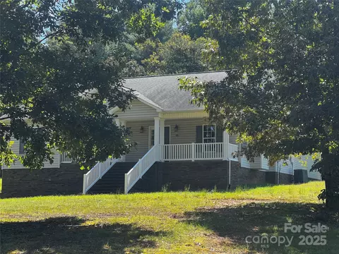 105 Grapevine 68 Cir #68, Taylorsville, NC 28681