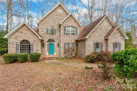 321 Forbes Ct, Clover, SC 29710