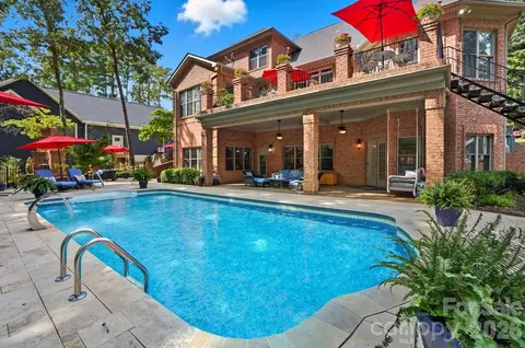 107 Nautilus Ct, Troutman, NC 28166
