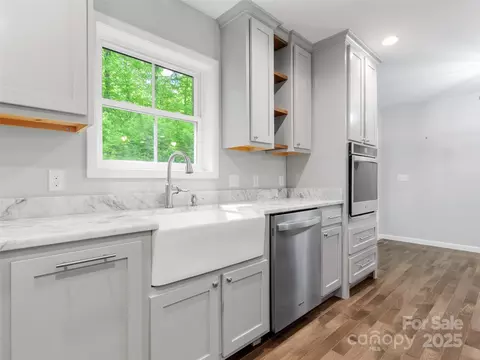 Kitchen - 155 Pebble Ridge Rd, Spruce Pine, NC 28777 photo 4 of 4