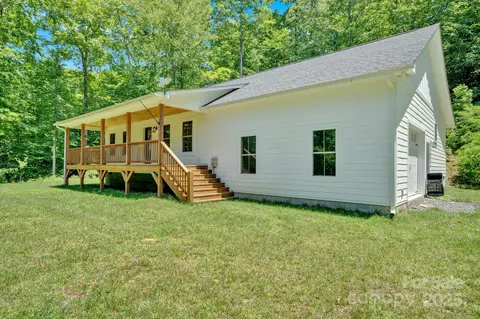 Exterior - 155 Pebble Ridge Rd, Spruce Pine, NC 28777 photo 3 of 9