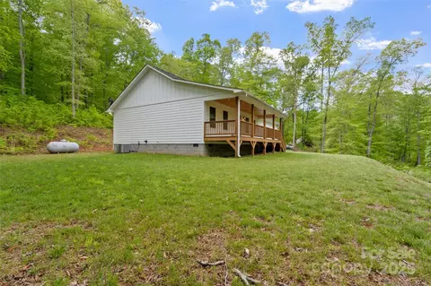 Exterior - 155 Pebble Ridge Rd, Spruce Pine, NC 28777 photo 8 of 9