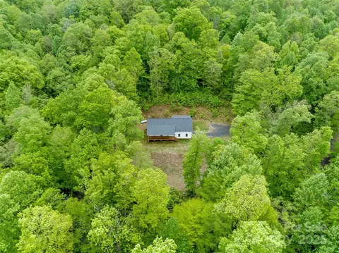 View/Area - 155 Pebble Ridge Rd, Spruce Pine, NC 28777 photo 1 of 2