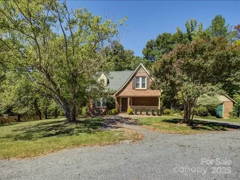 1950 Antler Dr, Catawba, SC 29704