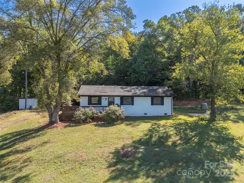 350 Oscar Justice Rd, Rutherfordton, NC 28139