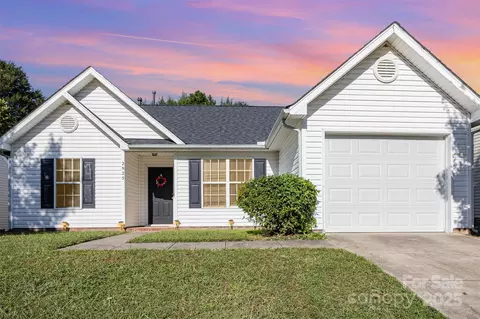 2925 Westwinds Ct, Charlotte, NC 28214