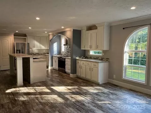 4832 Windy Ridge 2 Rd #2, Morganton, NC 28655