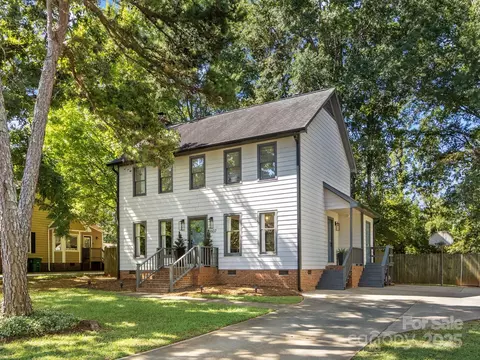 19607 Tryon St, Cornelius, NC 28031