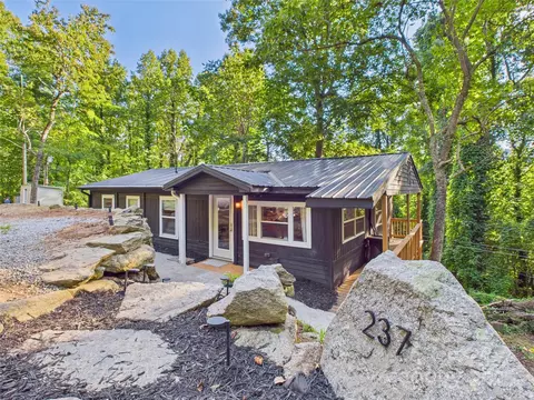 237 Upper Bat Cave Dr, Bat Cave, NC 28792