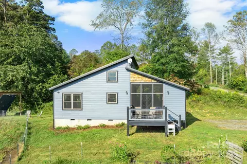 145 Duck Pond Dr, Marshall, NC 28753