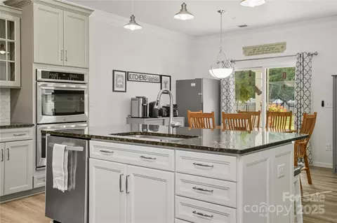 Kitchen - 3719 Lenox Ln, Denver, NC 28037 photo 4 of 7