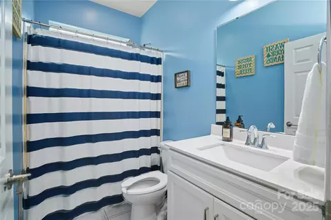Bath - 3719 Lenox Ln, Denver, NC 28037 photo 1 of 6