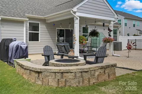 Exterior - 3719 Lenox Ln, Denver, NC 28037 photo 3 of 7