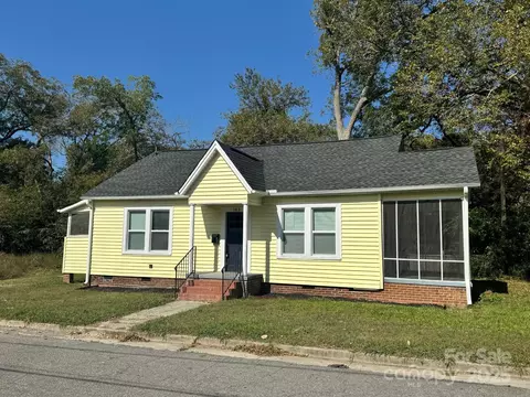 103 Walker St, Chester, SC 29706