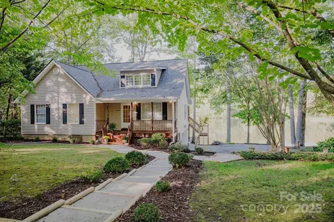 49 Gosling E Cir E, Hendersonville, NC 28792