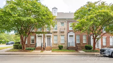 103 Quarter Ln, Mooresville, NC 28117