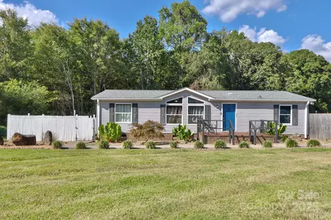 112 Courtney Rd, Mocksville, NC 27028
