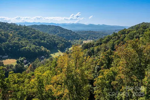 300 Running Deer 70 Ln #70, Mars Hill, NC 28754