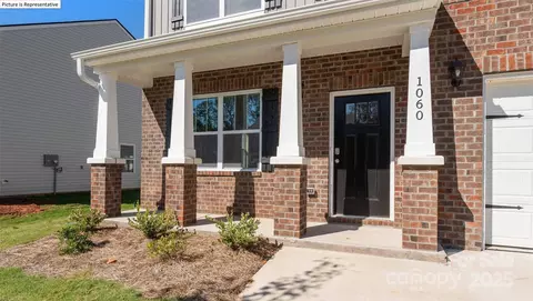 Exterior - 1425 Secrest Commons Dr, Monroe, NC 28112 photo 1 of 2