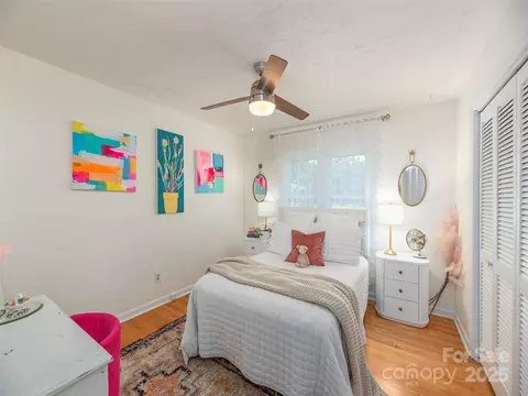 Bedroom - 868 Mulberry St, Clyde, NC 28721 photo 4 of 4