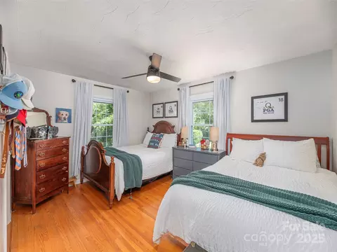 Bedroom - 868 Mulberry St, Clyde, NC 28721 photo 3 of 4