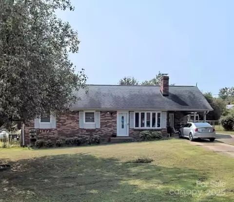 3102 Hollywood Dr, Gastonia, NC 28052