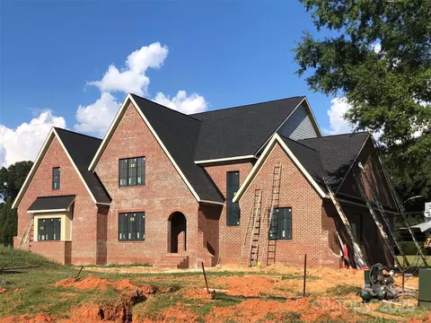 5827 Long Stirrup Ln, Mint Hill, NC 28227