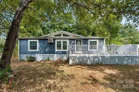 3970 Dowell St, Hickory, NC 28602